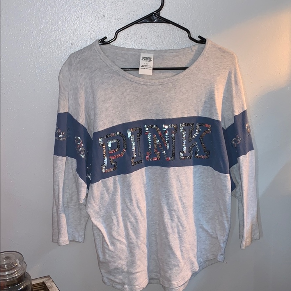 soft long sleeve t-shirt with sequins logo